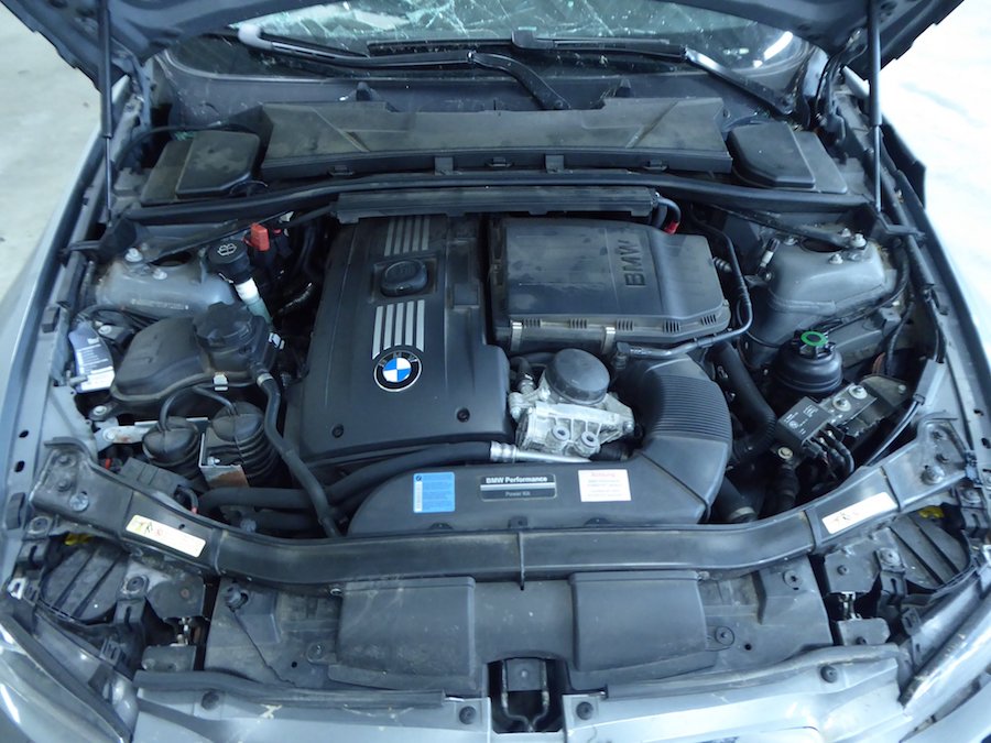 Unfaller: BMW 335i Coupé (E92)