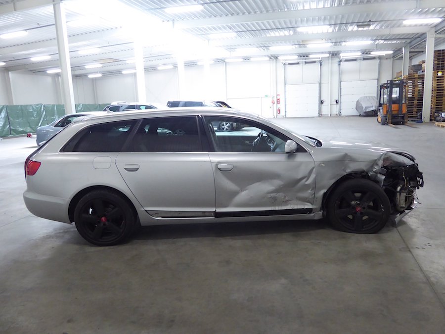 Unfaller: AUDI A6 3.0 TDI Quattro Avant (4F)