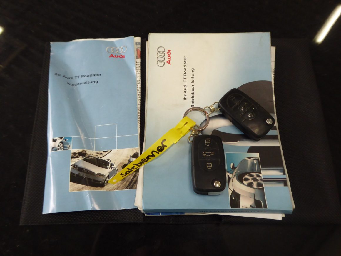 Unfaller: AUDI TT 1.8T Quattro Roadster (8N)