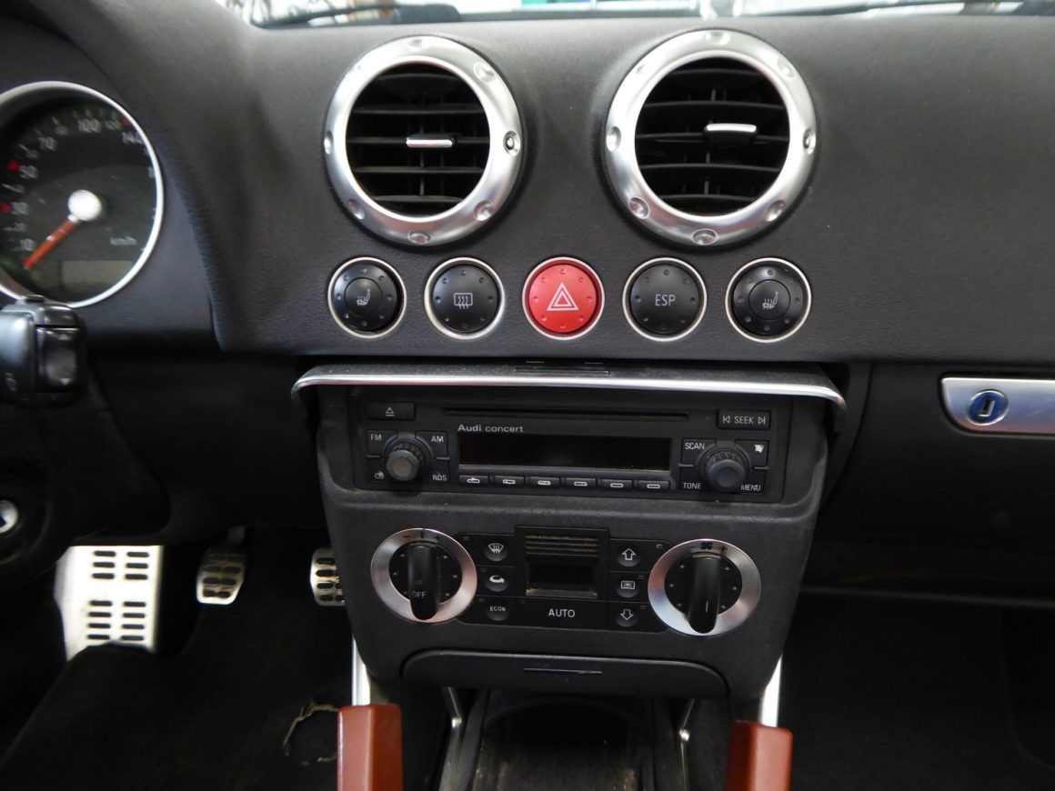 Unfaller: AUDI TT 1.8T Quattro Roadster (8N)