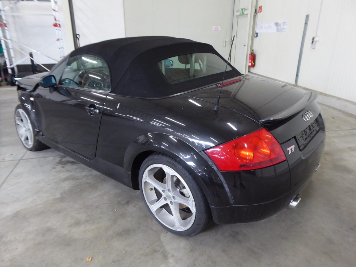 Unfaller: AUDI TT 1.8T Quattro Roadster (8N)