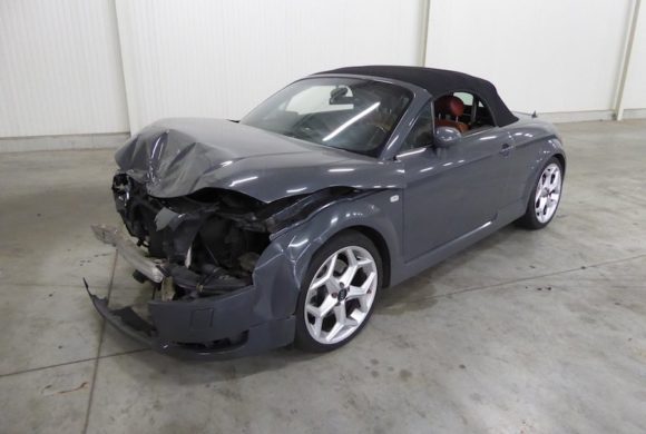 Unfaller: AUDI TT 1.8T Quattro Roadster (8N)