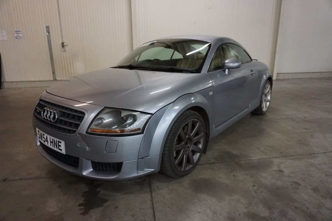 Verkaufe: AUDI TT Coupe DSG V6 3.2 Coupe quattro (8N) / Rechtslenker