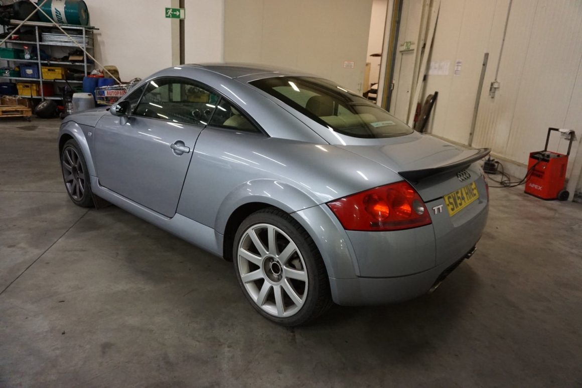Verkaufe: AUDI TT Coupe DSG V6 3.2 Coupe quattro (8N) / Rechtslenker