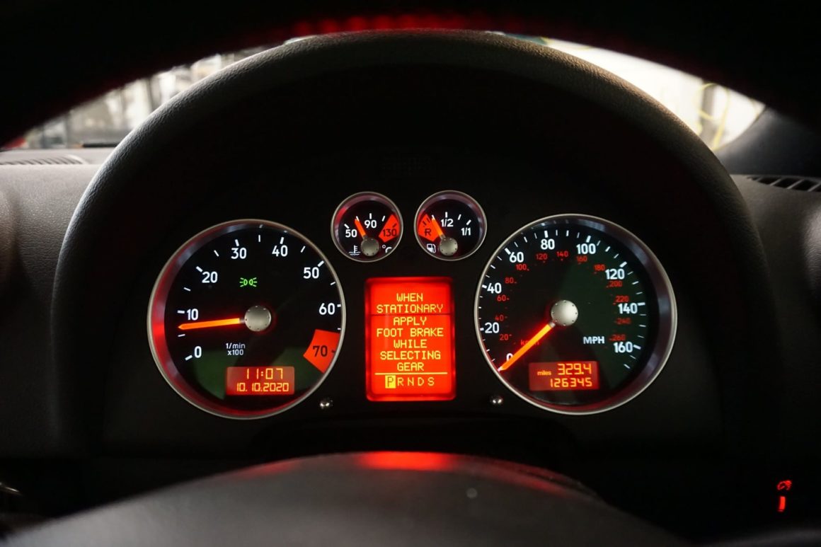 Verkaufe: AUDI TT Coupe DSG V6 3.2 Coupe quattro (8N) / Rechtslenker