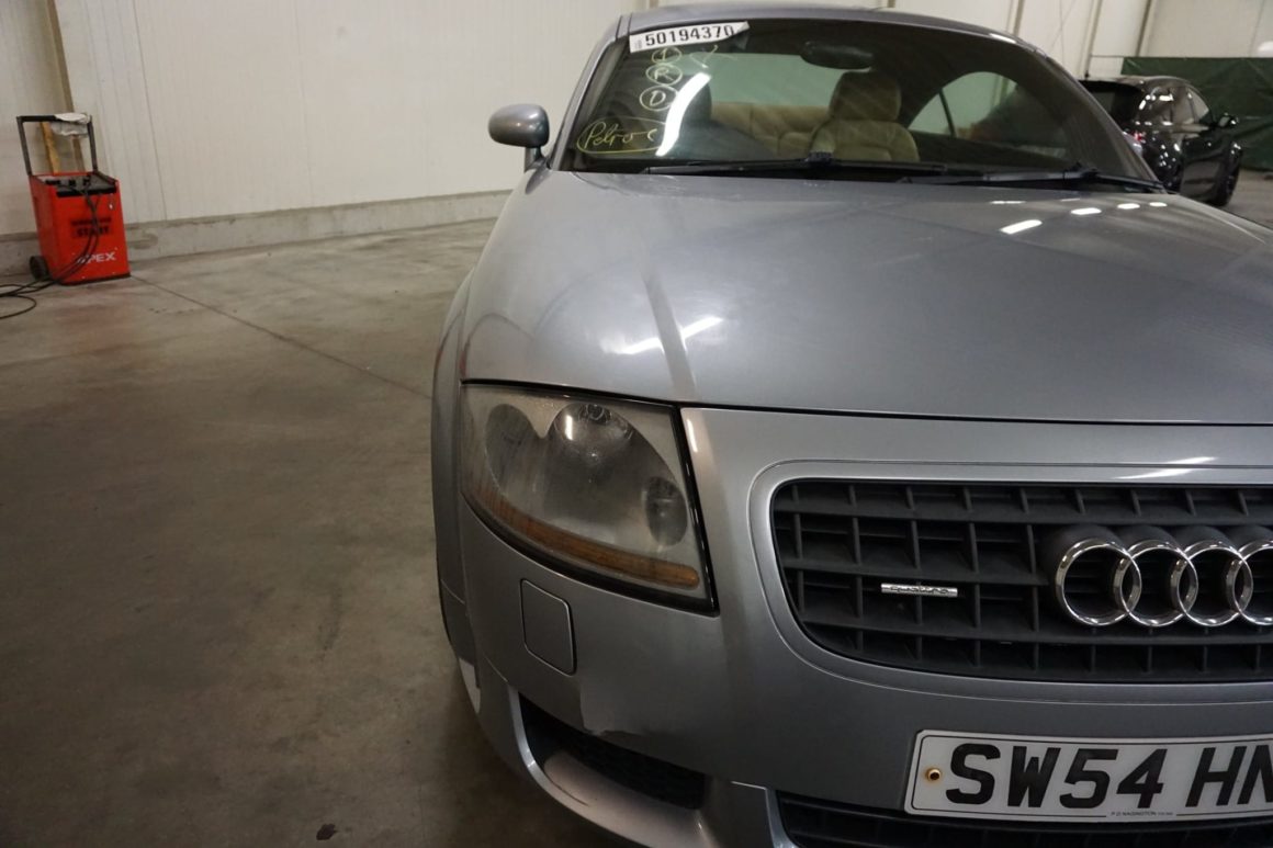 Verkaufe: AUDI TT Coupe DSG V6 3.2 Coupe quattro (8N) / Rechtslenker